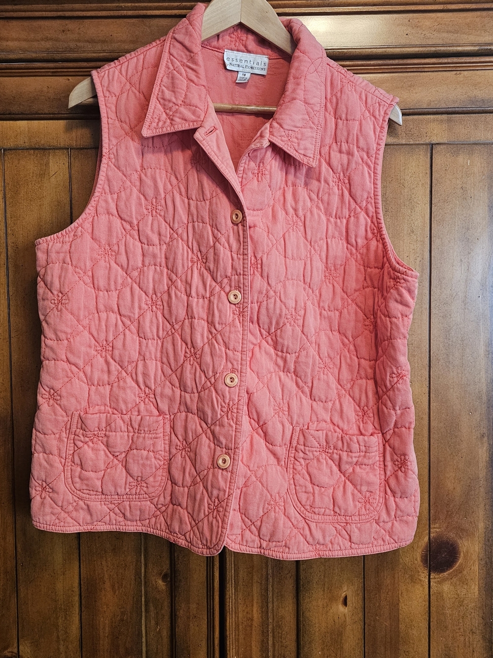 VTG Essentials by Natural Expressions Coral Pink Quilted Floral Vest - Size 18